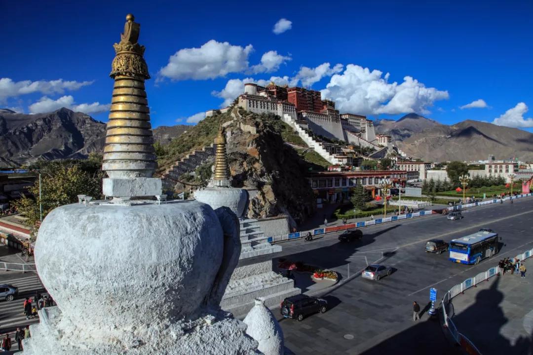 西藏,自然浪漫之旅的梦幻邂逅