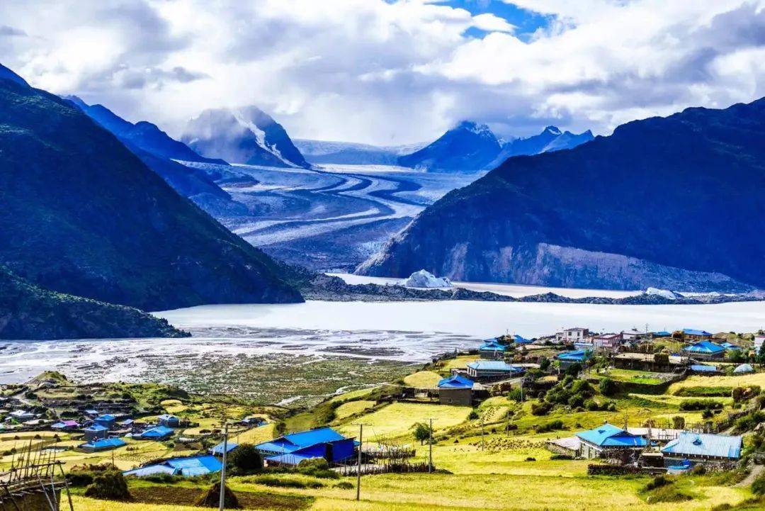 西藏,自然浪漫之旅的梦幻邂逅