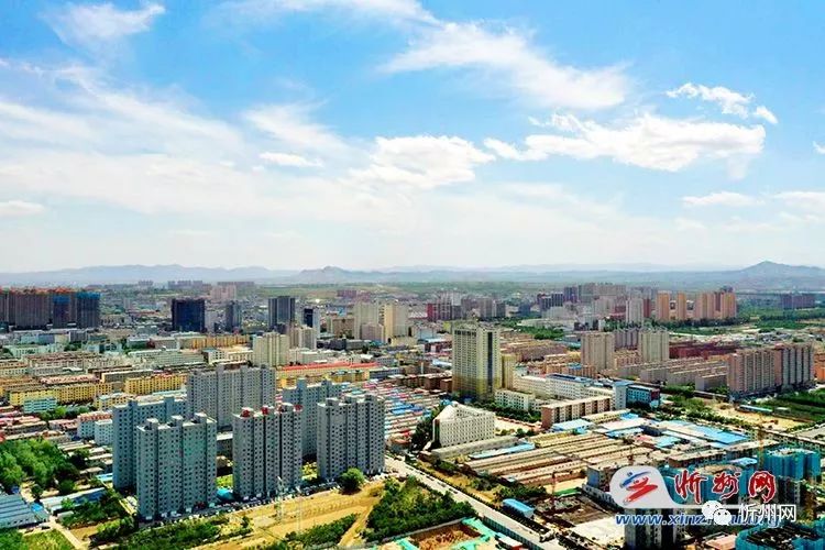 忻州盛典，嘉宾云集，观众热情如火