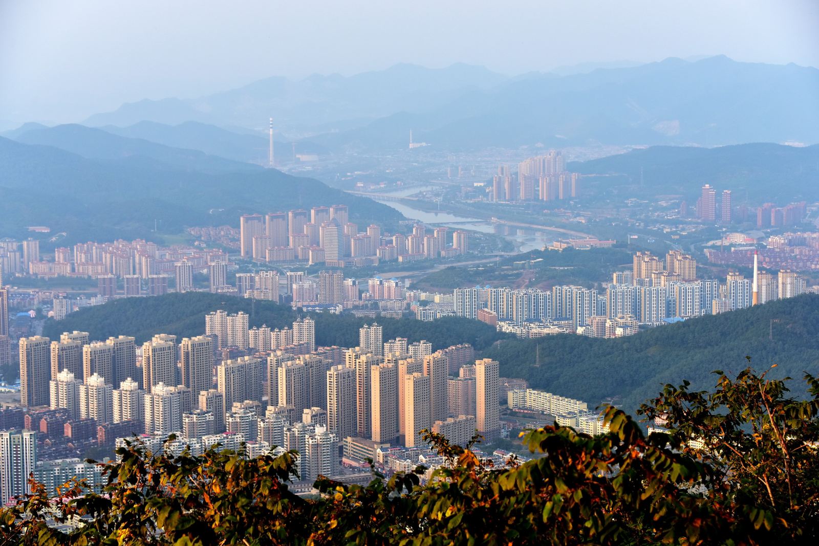 大学生视角下的本溪之行，城市印象与自我成长体验